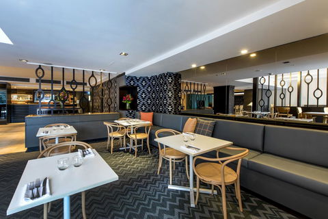 Oaks Perth Hotel - South Australia Travel 41