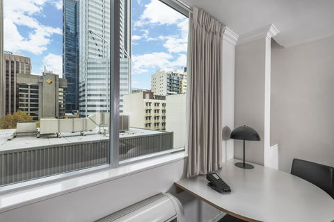 Oaks Perth Hotel - South Australia Travel 13