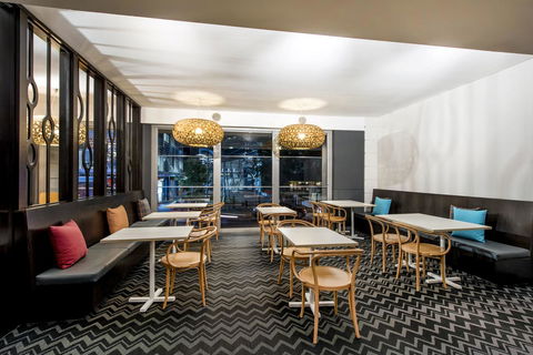 Oaks Perth Hotel - South Australia Travel 40