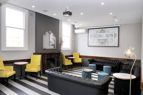 The Stirling Arms Hotel - South Australia Travel 17