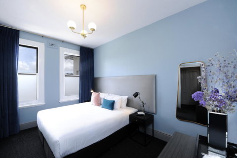 The Stirling Arms Hotel - South Australia Travel 23