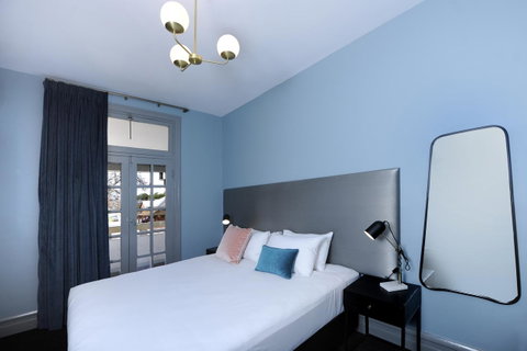 The Stirling Arms Hotel - South Australia Travel 18