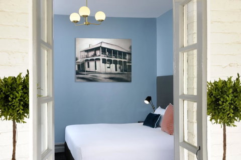 The Stirling Arms Hotel - South Australia Travel 24