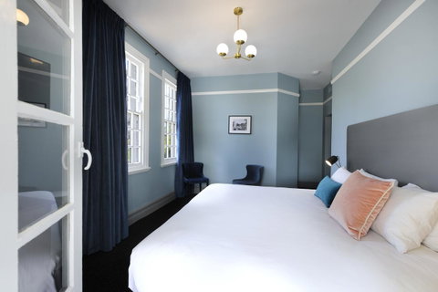 The Stirling Arms Hotel - South Australia Travel 10