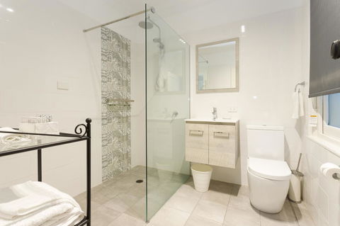 Blue Door Apartments - South Australia Travel 1
