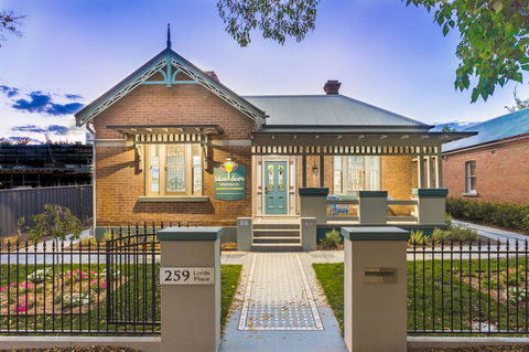 Blue Door Apartments - South Australia Travel 0