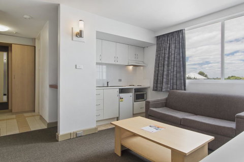 Metro Hotel Perth - South Australia Travel 26
