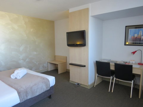 Metro Hotel Perth - South Australia Travel 42