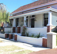Captain's Heritage Cottage - South Australia Travel