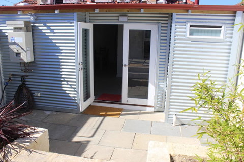 Captain\'s Heritage Cottage - Central Fremantle 2 Bedroom Historic Cottage - South Australia Travel 15