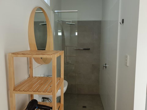 Captain\'s Heritage Cottage - Central Fremantle 2 Bedroom Historic Cottage - South Australia Travel 12