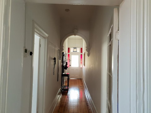 Captain\'s Heritage Cottage - Central Fremantle 2 Bedroom Historic Cottage - South Australia Travel 7