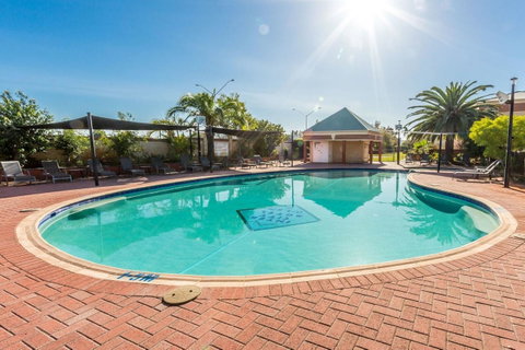 Country Comfort Perth - South Australia Travel 37