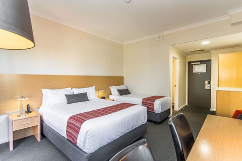 Country Comfort Perth - South Australia Travel 31