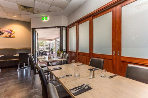 Country Comfort Perth - South Australia Travel 15