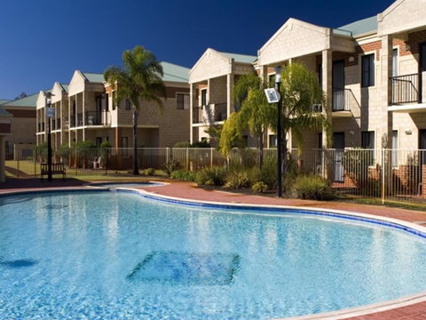 Country Comfort Perth - South Australia Travel 0