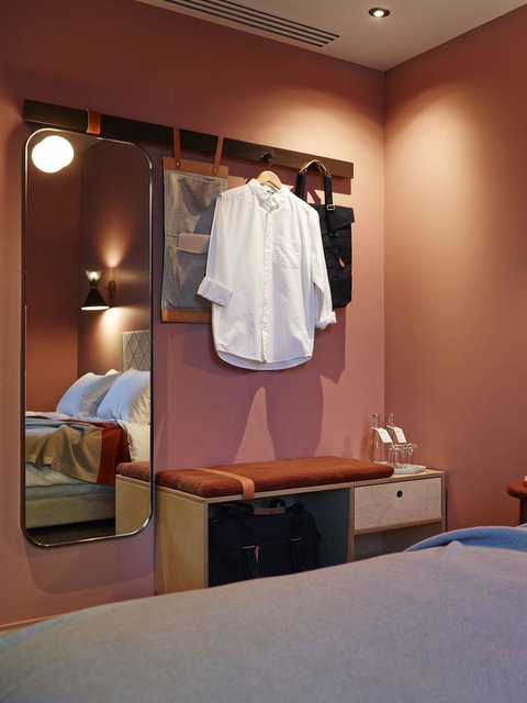 Alex Hotel - South Australia Travel 13