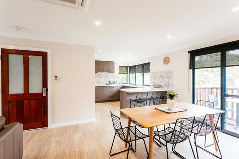 Dolphin Lodge Albany - Self Contained Apartments At Middleton Beach - South Australia Travel 41
