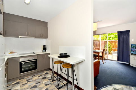 Dolphin Lodge Albany - Self Contained Apartments At Middleton Beach - South Australia Travel 30