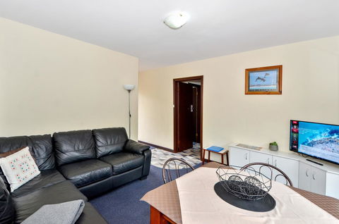 Dolphin Lodge Albany - Self Contained Apartments At Middleton Beach - South Australia Travel 26