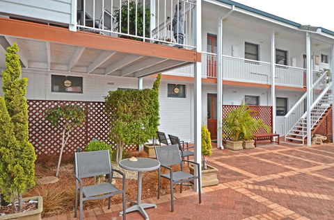 Dolphin Lodge Albany - Self Contained Apartments At Middleton Beach - South Australia Travel 20