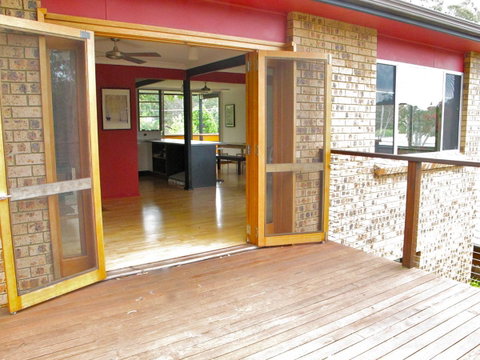 Pendeli Beach House - South Australia Travel 7