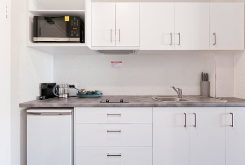 Central City Exclusive Apartments - South Australia Travel 29