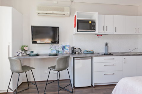 Central City Exclusive Apartments - South Australia Travel 26
