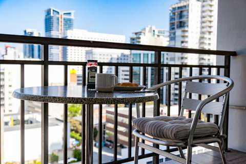 Central City Exclusive Apartments - South Australia Travel 18