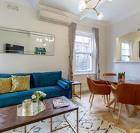 Heritage Townhouse Near Harbour Bridge - South Australia Travel