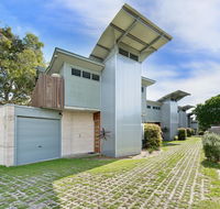 Sun Worship Eco Villas - South Australia Travel