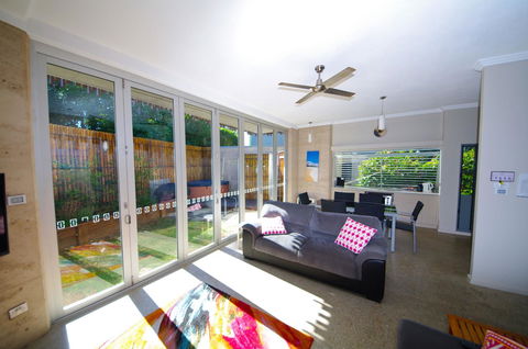 Crescent Head Spa Villa - South Australia Travel 25