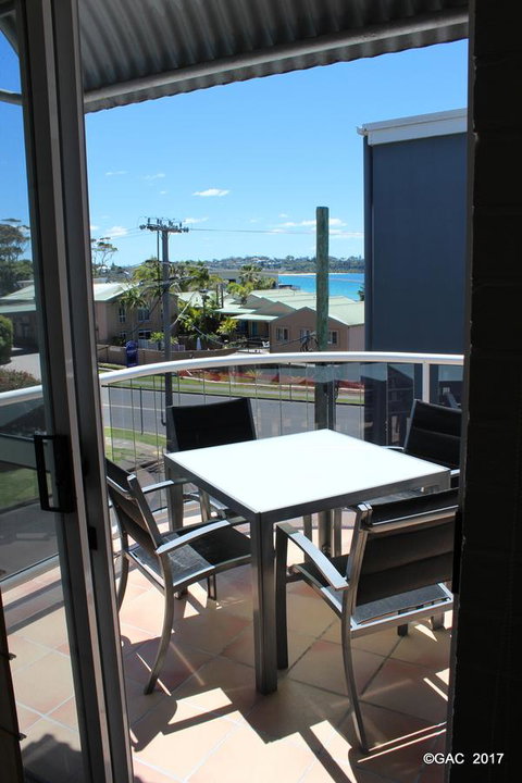 Mollymook Cove Apartments - South Australia Travel 18
