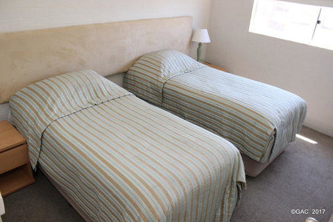 Mollymook Cove Apartments - South Australia Travel 17