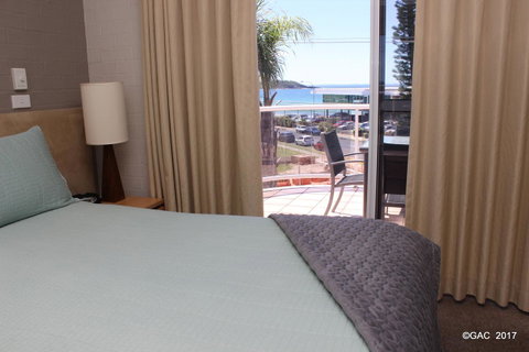 Mollymook Cove Apartments - South Australia Travel 6