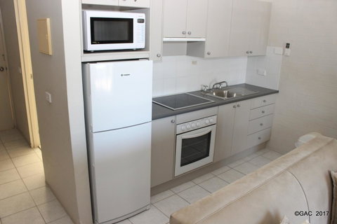 Mollymook Cove Apartments - South Australia Travel 11