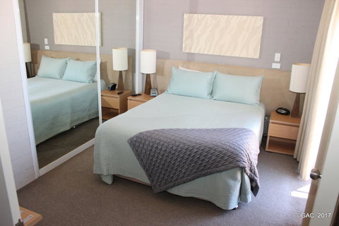 Mollymook Cove Apartments - South Australia Travel 33