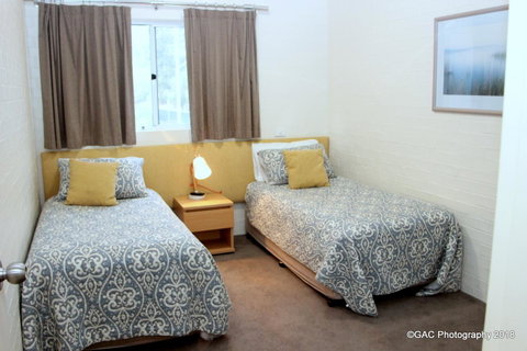 Mollymook Cove Apartments - South Australia Travel 26
