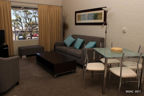 Mollymook Cove Apartments - South Australia Travel 3