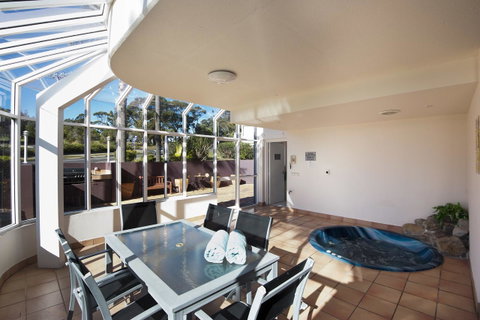 Mollymook Cove Apartments - South Australia Travel 35
