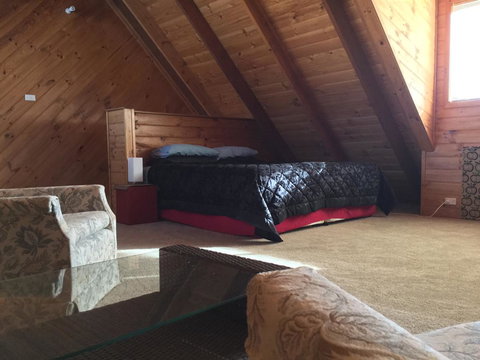 Jetz Bungalow - South Australia Travel 11