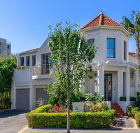 Kensington Self-Contained Modern House 89BROM - South Australia Travel