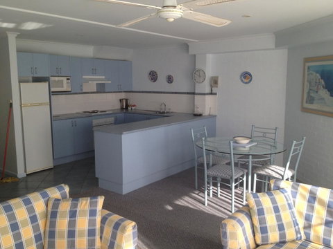 Breakers Apartments - South Australia Travel 11