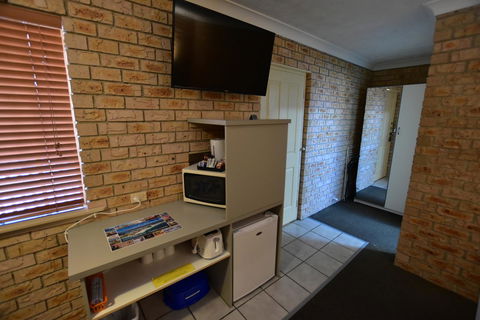 Best Western Kennedy Drive Airport Motel - South Australia Travel 23