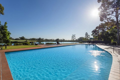 Oaks Cypress Lakes Resort - South Australia Travel 30