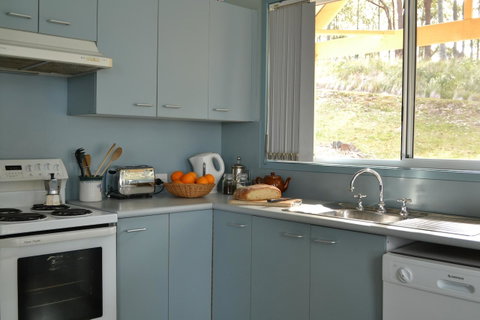 Bundle Hill Cottages - South Australia Travel 32