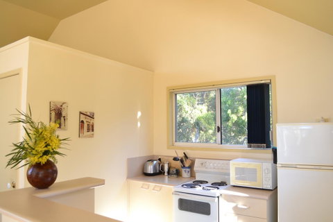 Bundle Hill Cottages - South Australia Travel 40
