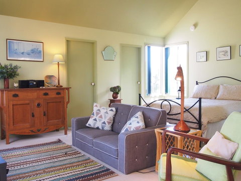 Bundle Hill Cottages - South Australia Travel 19