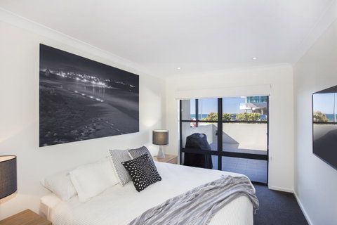 Beachfront 2 - South Australia Travel 12