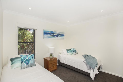 Beachfront 2 - South Australia Travel 15